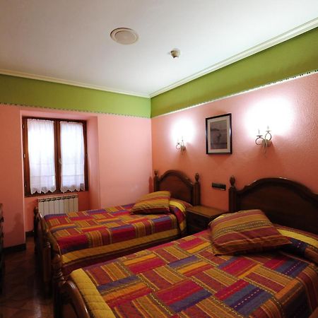Hotel Rural Bereau Лесака Екстер'єр фото