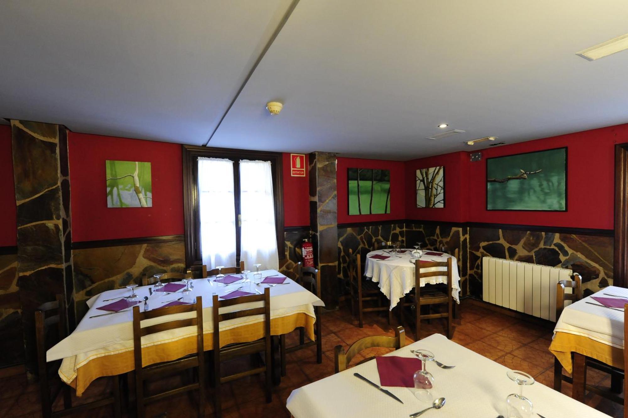 Hotel Rural Bereau Лесака Екстер'єр фото