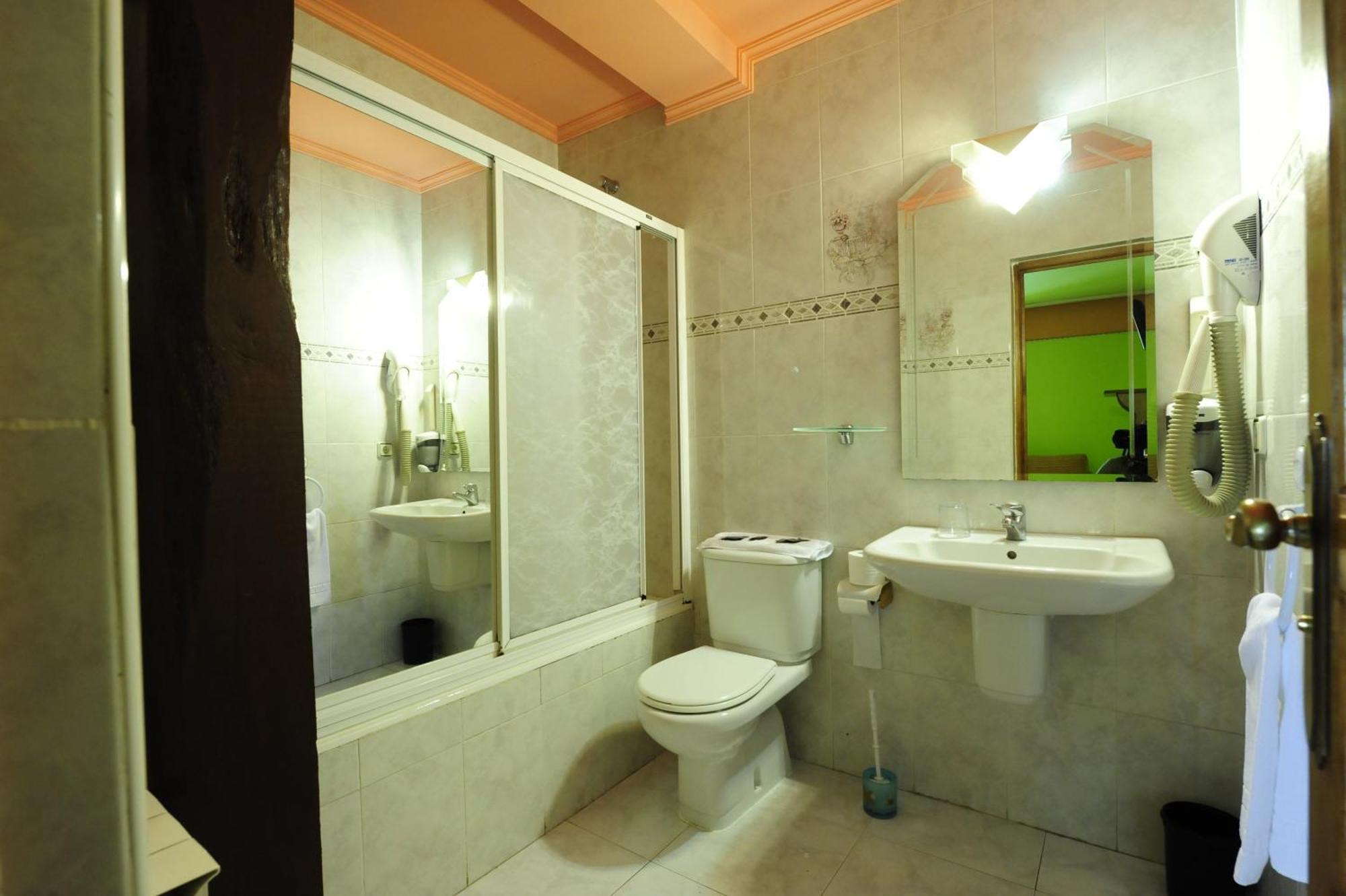 Hotel Rural Bereau Лесака Екстер'єр фото